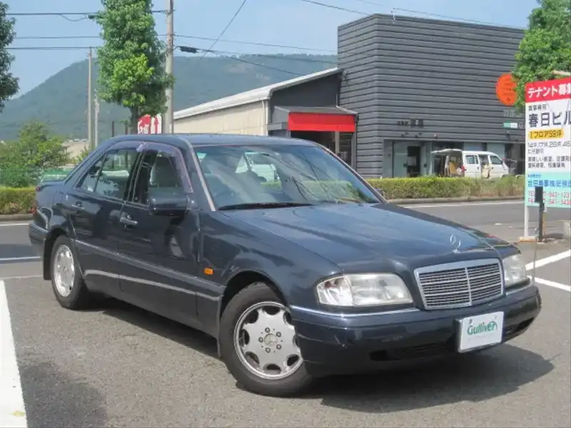 カタログ画像：Ｃクラス（C-CLASS） Ｃ２２０ 1993年10月 E-202022 2200cc ブルーブラック 燃費10.4km / l  メイン（その他）