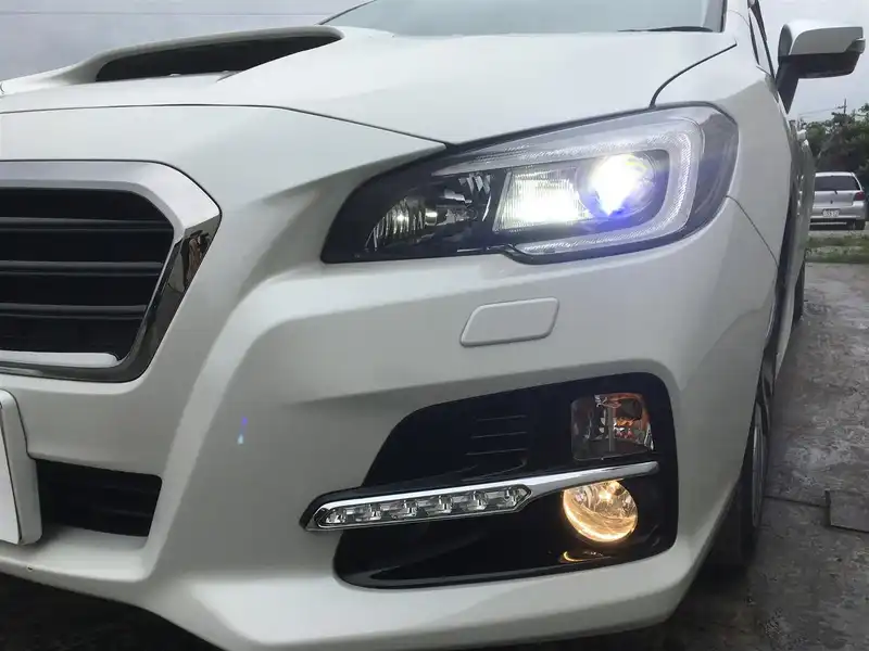 カタログ画像：レヴォーグ（LEVORG） １．６ＧＴ 2014年6月 DBA-VM4 1600cc クリスタルホワイト・パール 燃費17.4km / l 外装