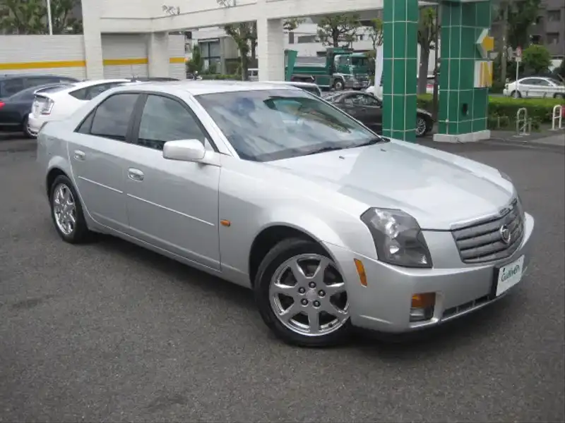 カタログ画像：キャデラックＣＴＳ（CADILLAC CTS） ２．６Ｌ 2004年4月 GH-AD32F 2600cc プラチナシルバー 燃費8.9km / l  メイン