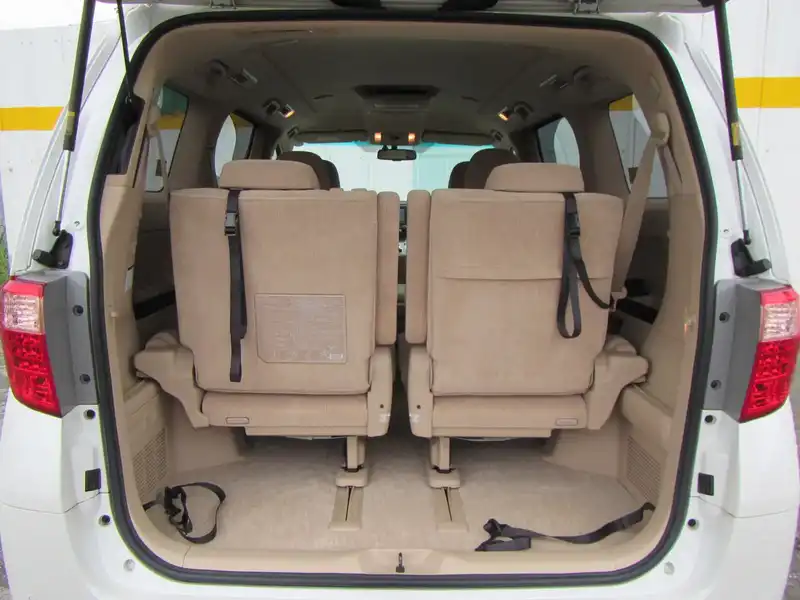 カタログ画像：アルファード（ALPHARD） ３５０Ｇ サイドリフトアップシート装着車 2014年4月 DBA-GGH20W 3500cc ホワイトパールクリスタルシャイン 燃費9.2km / l 内装