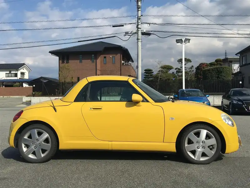 カタログ画像：コペン（COPEN） タンレザーエディション 2004年6月 ABA-L880K 660cc ＤＣ・ジョーヌイエロー 燃費15.2km / l  外装