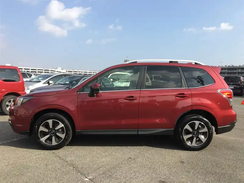 カタログ画像：フォレスター（FORESTER） Ｘ－ブレイク 2015年11月 DBA-SJ5 2000cc ヴェネチアンレッド・パール 燃費16.0km / l 外装