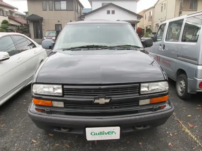 カタログ画像：シボレーブレイザー（CHEVROLET BLAZER） ＬＴフォレシエスタ 2000年12月 GF-CT34G 4300cc オニキスブラック フロント