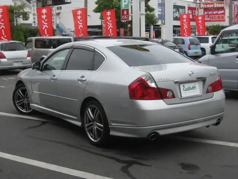 カタログ画像：フーガ（FUGA） ３５０ＧＴスタイリッシュシルバーレザー 2006年5月 CBA-PY50 3500cc スパークリングシルバー（Ｍ）orブリリアントシルバー（Ｍ） 燃費9.2km / l  バック