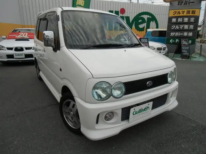 カタログ画像：ムーヴ（MOVE） カスタムパルコターボ 2001年10月 LA-L900S 660cc ホワイト 燃費16.4km / l  メイン（その他）