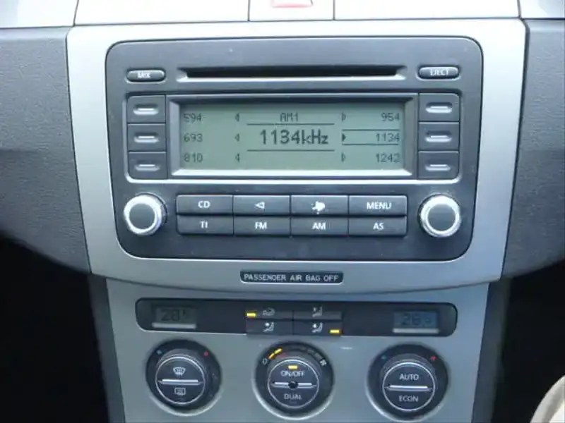 カタログ画像：パサートヴァリアント（PASSAT VARIANT） ２．０ 2007年1月 GH-3CBVY 2000cc ディープブラックパールエフェクト 燃費11.0km / l  内装