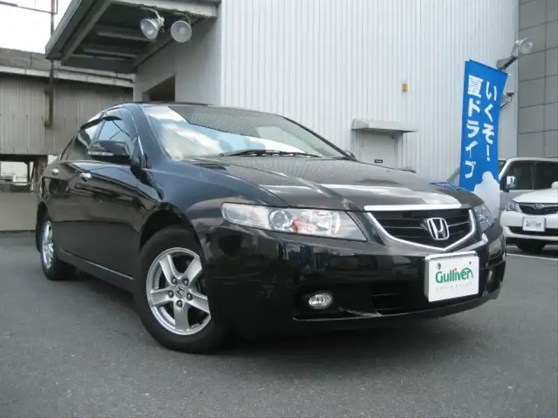 カタログ画像：アコード（ACCORD） ２０Ｅ 2004年1月 ABA-CL8 2000cc ナイトホークブラック・パール 燃費13.4km / l  メイン