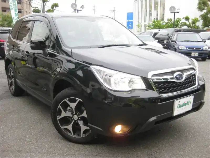 カタログ画像：フォレスター（FORESTER） ２．０ｉ－Ｓ アイサイト 2013年10月 DBA-SJ5 2000cc クリスタルブラック・シリカ 燃費15.2km / l メイン（その他）