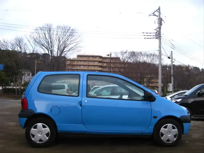 カタログ画像：トゥインゴ（TWINGO） パック 2001年4月 GF-06D7F 1100cc シエル・ブルー 燃費17.6km / l  外装