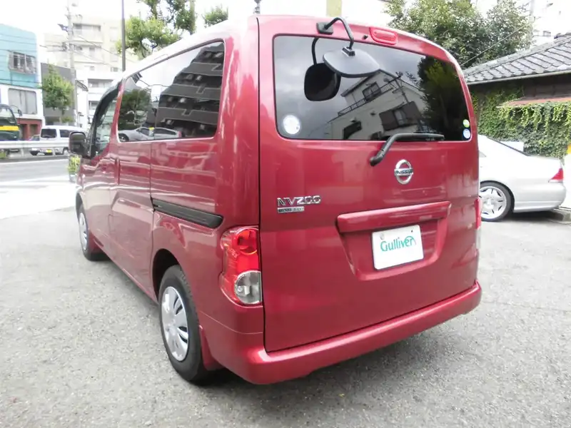 カタログ画像：ＮＶ２００バネットワゴン（NV200VANETTE WAGON） １６Ｓ 2009年5月 DBA-M20 1600cc ローズレッド（Ｐ） 燃費12.8km / l バック