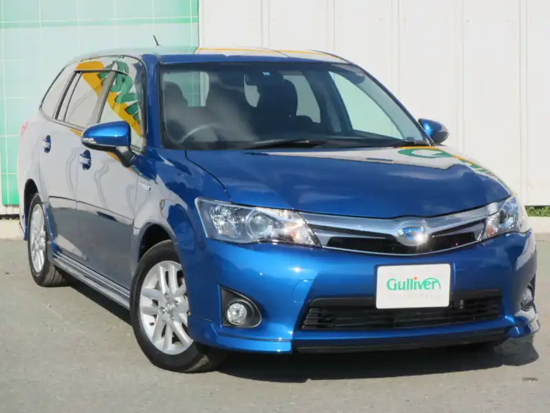 カタログ画像：カローラフィールダー（COROLLA FIELDER） ハイブリッドＧ 2014年4月 DAA-NKE165G 1500cc ブルーメタリック 燃費33.0km / l メイン（その他）