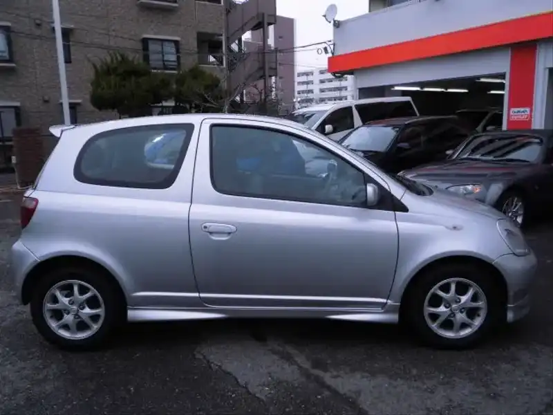 10012206 | カタログ画像：ヴィッツ（VITZ） Ｕ ユーロスポーツエディション 1999年1月 GF-SCP10 1000cc 外装