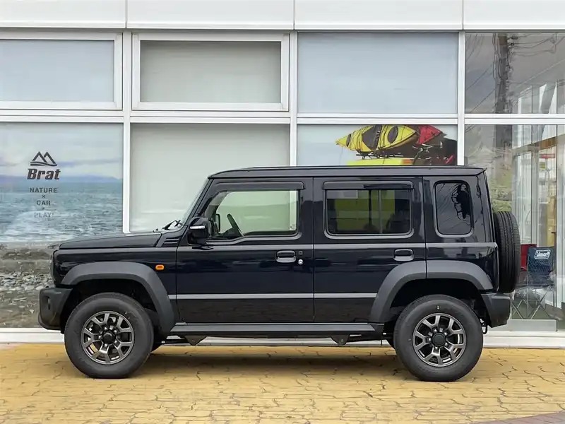 カタログ画像：ジムニー（JIMNY） ＸＧ 2025年11月 3BA-JB64W 660cc 燃費14.3km / l 外装