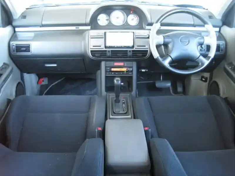 カタログ画像：エクストレイル（X-TRAIL） ライダー ステージ２ 2003年6月 UA-T30 2000cc ホワイトパール（３Ｐ） 燃費13.0km / l  内装