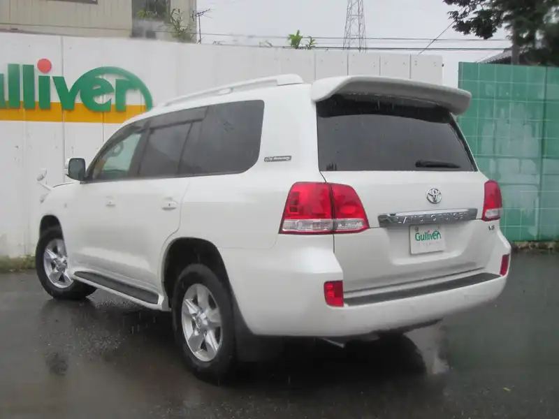 10063281 | カタログ画像：ランドクルーザー（LAND CRUISER） ＡＸ Ｇ ６０ｔｈブラックレザーセレクション 2010年8月 CBA-URJ202W 4600cc ホワイトパールクリスタルシャイン バック