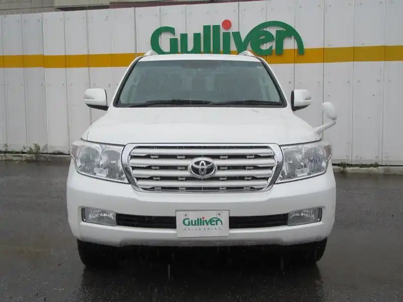 カタログ画像：ランドクルーザー（LAND CRUISER） ＡＸ Ｇ ６０ｔｈブラックレザーセレクション 2010年8月 CBA-URJ202W 4600cc ホワイトパールクリスタルシャイン 燃費6.9km / l  フロント