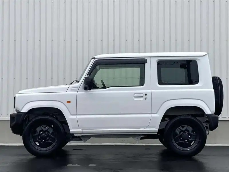 カタログ画像：ジムニー（JIMNY） ＸＬ スズキセーフティサポート装着車 2019年10月 3BA-JB64W 660cc ホワイト 燃費16.2km / l 外装