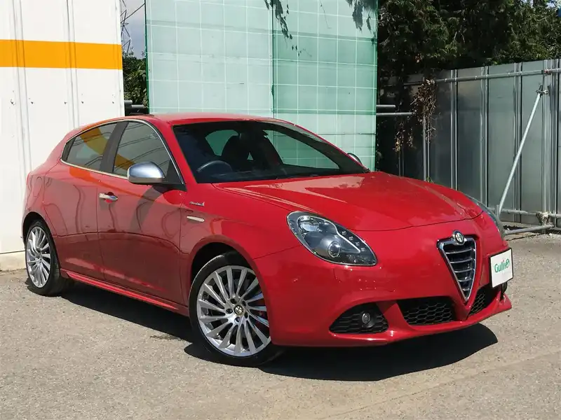 カタログ画像：ジュリエッタ（GIULIETTA） スポルティーバ 2013年6月 ABA-940141 1400cc アルファレッド 燃費15.6km / l メイン（その他）