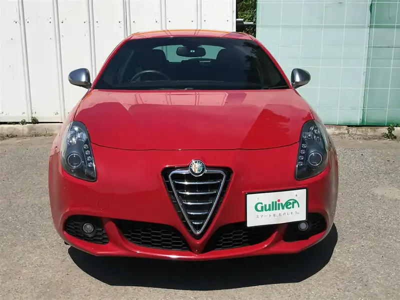 カタログ画像：ジュリエッタ（GIULIETTA） スポルティーバ 2013年6月 ABA-940141 1400cc アルファレッド 燃費15.6km / l フロント