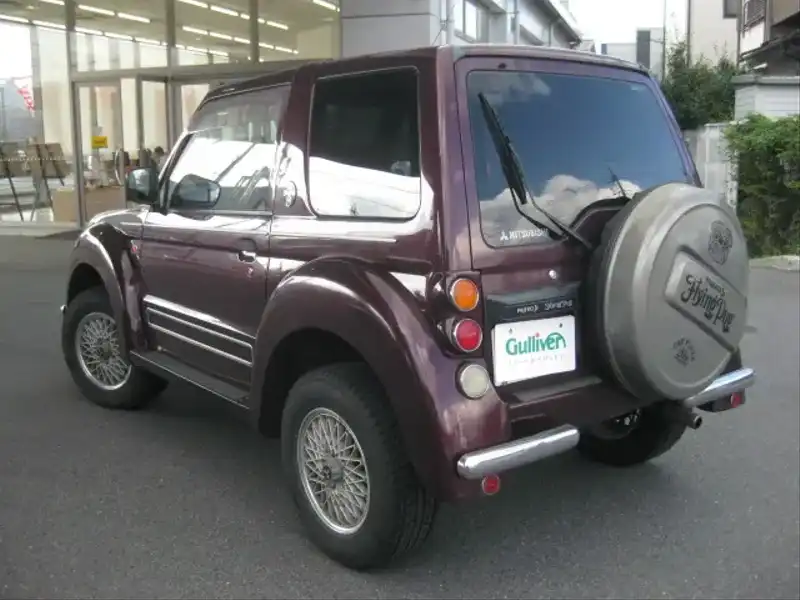 4007922 | カタログ画像：パジェロジュニア（PAJERO JR） フライング パグ 1997年9月 E-H57A 1100cc サンチャゴレッド バック