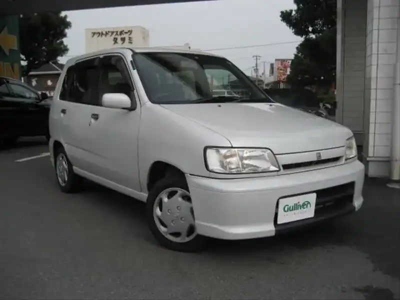 カタログ画像：キューブ（CUBE） スペシャルエディション ハイパーＣＶＴ－Ｍ６ 1999年12月 GH-ANZ10 1300cc シルキースノーパール（３Ｐ） 燃費14.6km / l  メイン