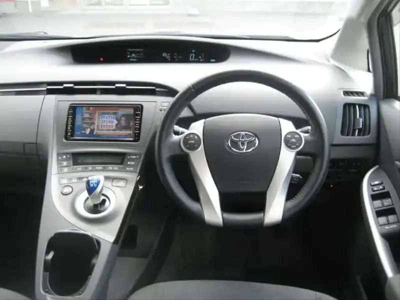 カタログ画像：プリウス（PRIUS） Ｇ 2009年5月 DAA-ZVW30 1800cc シルバーメタリックorアイスバーグシルバーマイカメタリック 燃費30.4km / l 内装