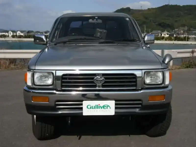 カタログ画像：ハイラックスピックアップ（HILUX PICK UP） ダブルキャブ ＳＳＲ－Ｘ ＥＧＲ装着車 1994年8月 KB-LN107 2800cc グレーマイカメタリック フロント