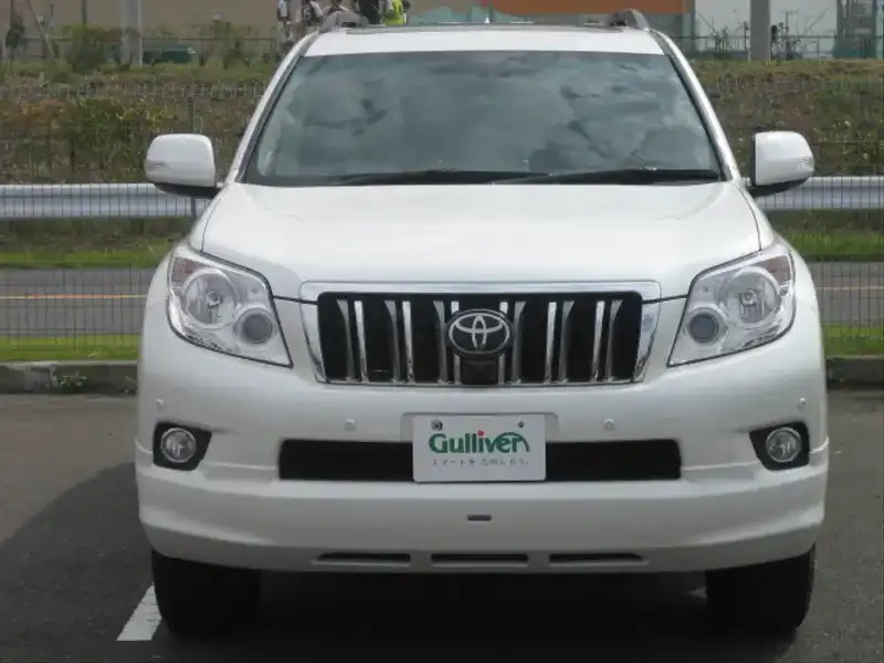 カタログ画像：ランドクルーザープラド（LAND CRUISER PRADO） ＴＺ－Ｇ 2009年9月 CBA-GRJ151W 4000cc ホワイトパールクリスタルシャイン 燃費8.2km / l  フロント