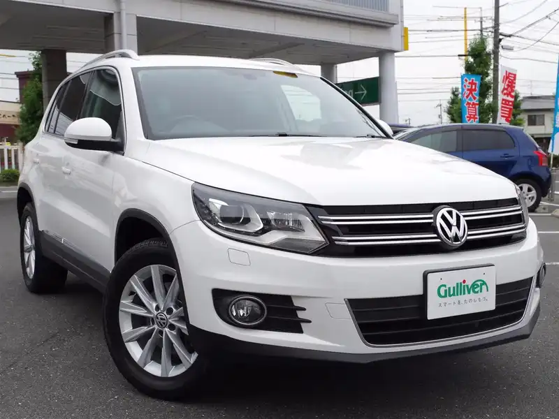 カタログ画像：ティグアン（TIGUAN） スポーツ＆スタイル 2011年11月 ABA-5NCCZ 2000cc キャンディホワイト 燃費11.6km / l  メイン