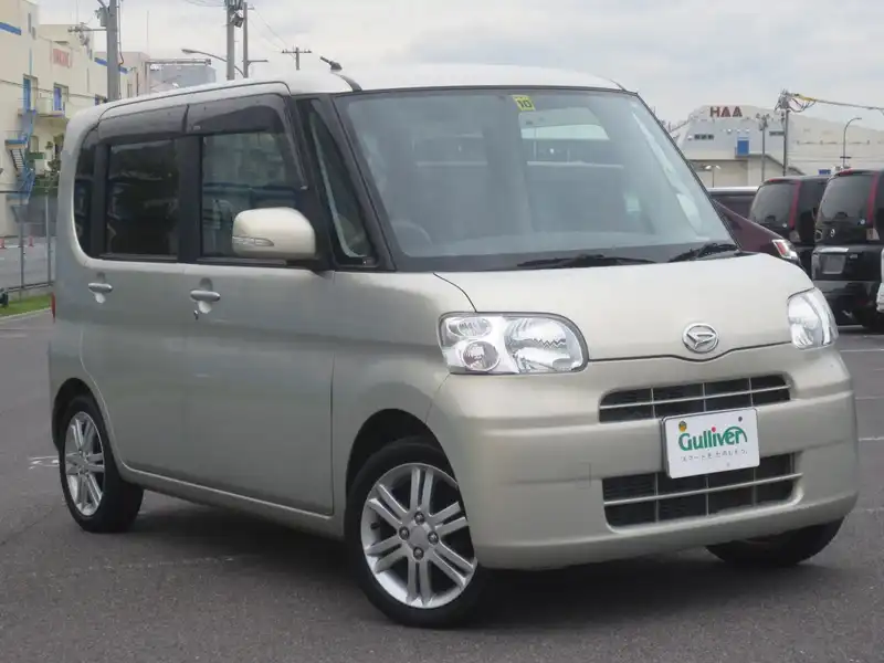 カタログ画像：タント（TANTO） Ｘ ４ＷＤスペシャル 2009年12月 CBA-L385S 660cc シャンパンメタリックオパール 燃費18.0km / l  メイン（その他）