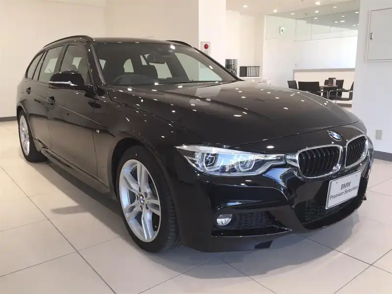 カタログ画像：３シリーズ（3 SERIES） ３２０ｉツーリング Ｍスポーツ 2015年9月 DBA-8A20 2000cc ブラック・サファイア メイン