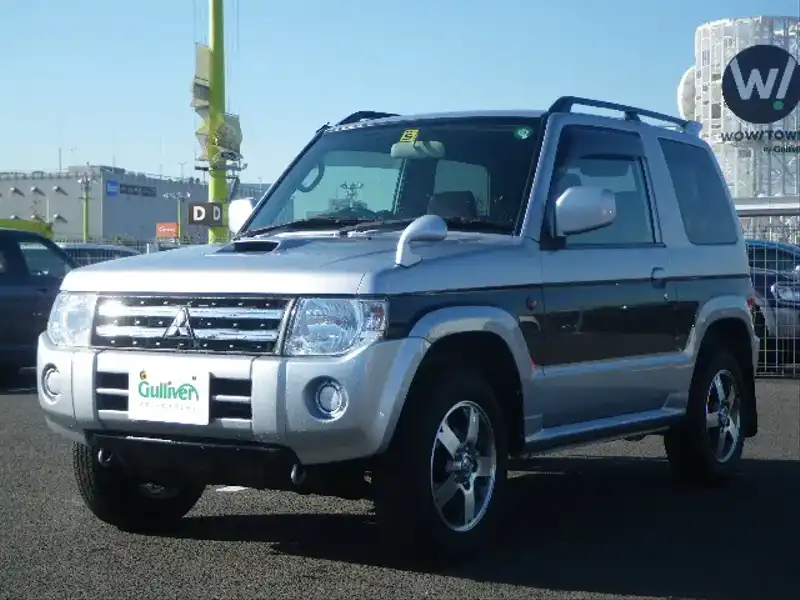 カタログ画像：パジェロミニ（PAJERO MINI） ＶＲ 2010年8月 ABA-H58A 660cc クールシルバーメタリック／ブラックマイカ／クールシルバーメタリック・３ウェイ２トーン 外装