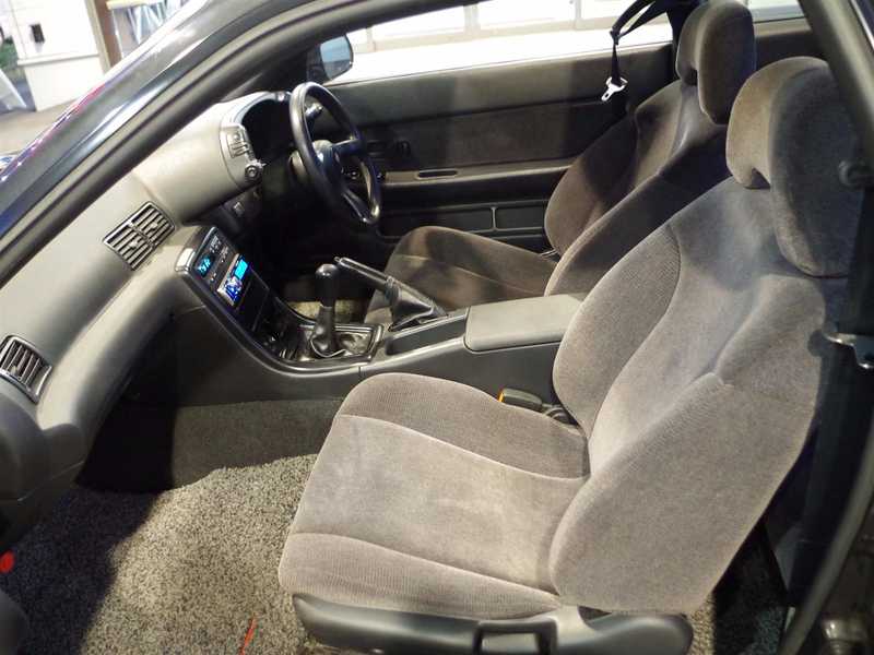 カタログ画像：スカイライン（SKYLINE） ＧＴＳ 1989年5月 E-HR32 2000cc ブラックパール（Ｍ） 燃費10.2km / l  内装