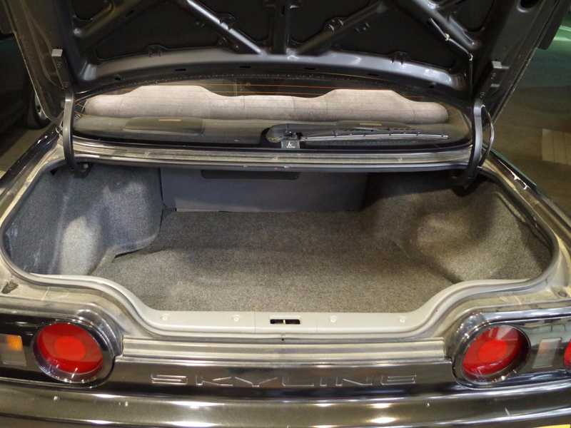 カタログ画像：スカイライン（SKYLINE） ＧＴＳ 1989年5月 E-HR32 2000cc ブラックパール（Ｍ） 燃費10.2km / l  内装