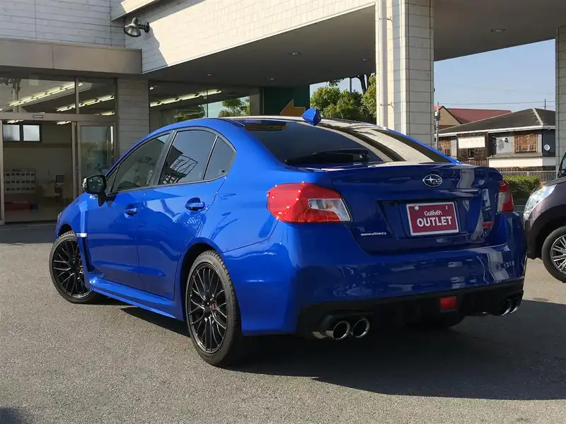 カタログ画像：ＷＲＸ ＳＴＩ（WRX STI） ＳＴＩ 2016年5月 CBA-VAB 2000cc ＷＲブルー・パール 燃費9.4km / l バック