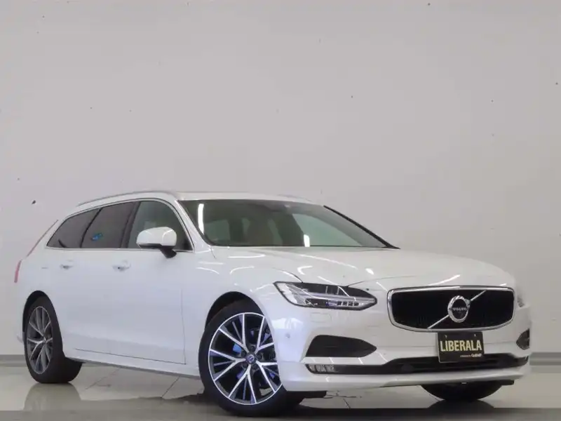 カタログ画像：Ｖ９０（V90） Ｄ４ ノルディックエディション 2019年6月 LDA-PD4204T 2000cc クリスタルホワイトパール 燃費16.2km / l メイン