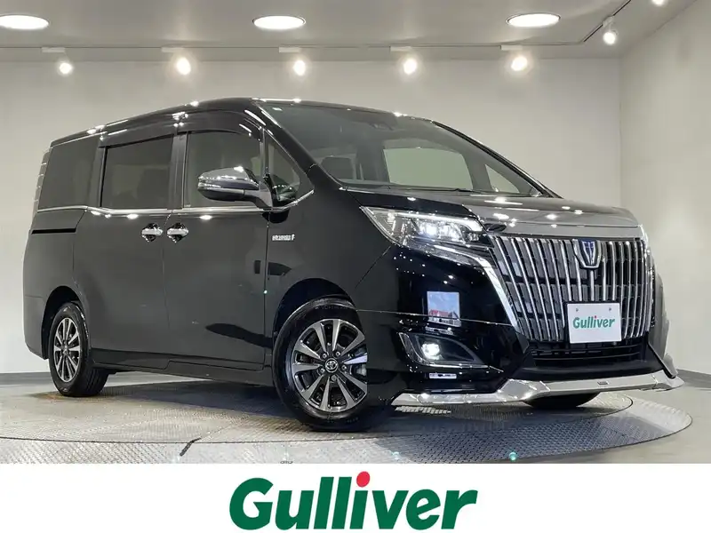 エスクァイア（トヨタ）の2018年式（平成30年式）の中古車を検索