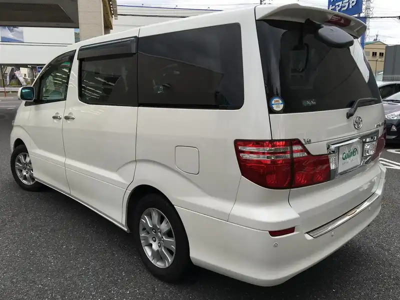 カタログ画像：アルファードＶ（ALPHARD V） ＭＺ サイドリフトアップシート装着車 2005年4月 TA-MNH15W 3000cc ホワイトパールマイカ 燃費8.6km / l  バック