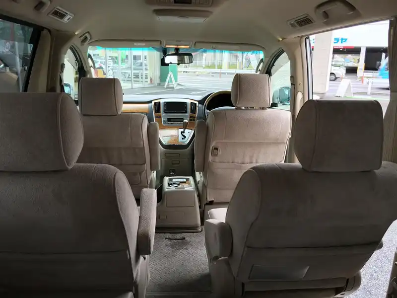 カタログ画像：アルファードＶ（ALPHARD V） ＭＺ サイドリフトアップシート装着車 2005年4月 TA-MNH15W 3000cc ホワイトパールマイカ 燃費8.6km / l  内装