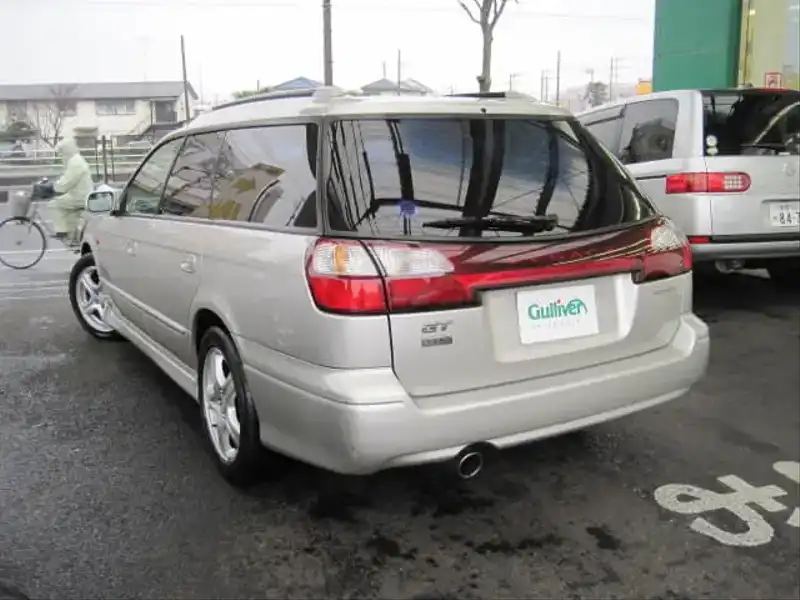 カタログ画像：レガシィツーリングワゴン（LEGACY TOURING WAGON） ＧＴ－ＶＤＣ 1999年5月 GF-BH5 2000cc アークティックシルバー・メタリック 燃費10.6km / l  バック