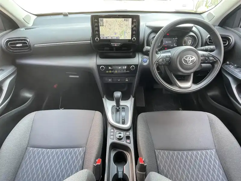 カタログ画像：ヤリスクロス（YARIS CROSS） ハイブリッドＧ 2020年8月 6AA-MXPJ15 1500cc ベージュorブラスゴールドメタリック 燃費28.1km / l 内装