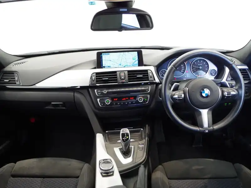 10093069 | カタログ画像：３シリーズ（3 SERIES） ３２０ｉ ｘＤｒｉｖｅツーリング Ｍスポーツ 2014年8月 DBA-3B20 2000cc アルピン・ホワイトⅢ 内装