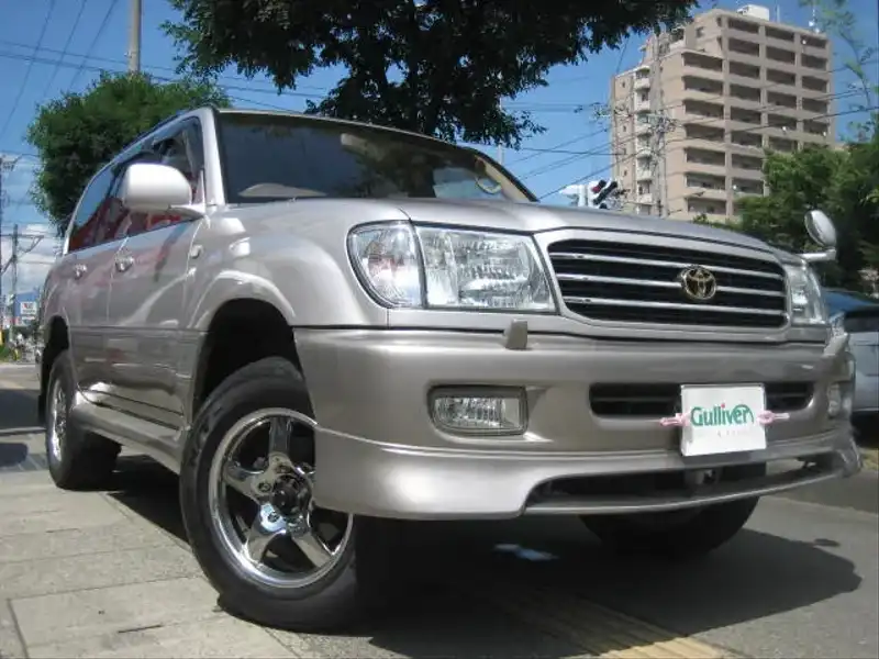 カタログ画像：ランドクルーザー１００（LAND CRUISER 100） ＶＸリミテッド 2000年5月 GF-UZJ100W 4700cc ウォームシルバーメタリック 燃費6.1km / l  メイン（その他）