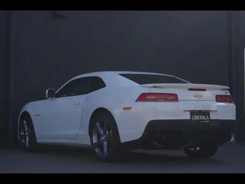 カタログ画像：シボレーカマロ（CHEVROLET CAMARO） ＳＳ 2017年11月 6200cc サミットホワイト バック