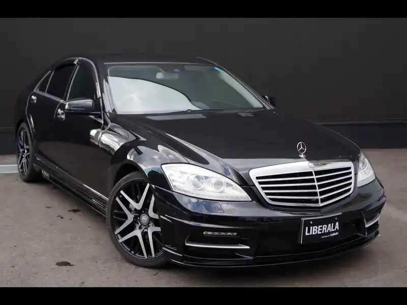 カタログ画像：Ｓクラス（S-CLASS） Ｓ３５０ 2009年9月 DBA-221056 3500cc クロマイトブラック（Ｍ）orオブシディアンブラック（Ｍ） 燃費8.6km / l  メイン