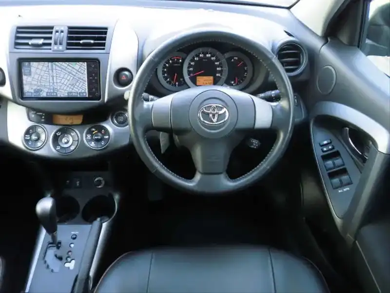 カタログ画像：ＲＡＶ４（RAV4） スタイル 2010年8月 DBA-ACA31W 2400cc ブラック 燃費12.6km / l  内装