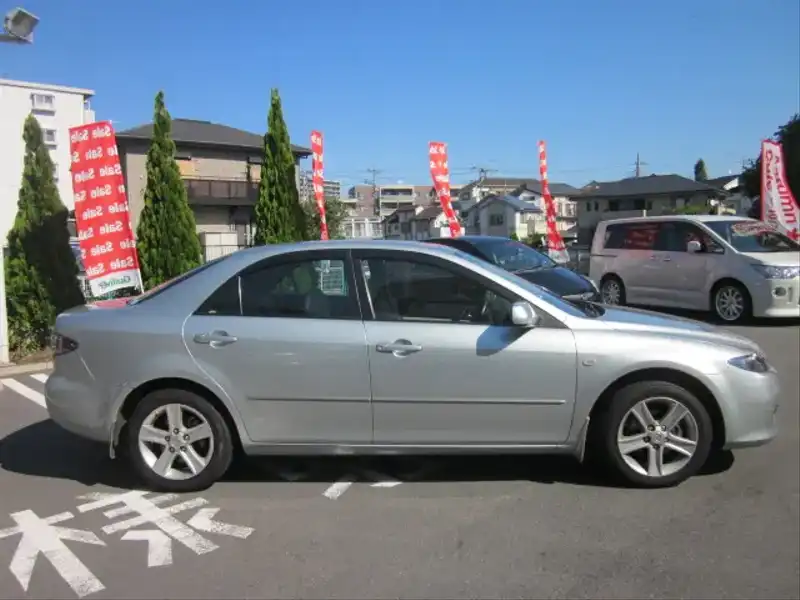 カタログ画像：アテンザセダン（ATENZA SEDAN） ２３ＥＸ 2005年6月 DBA-GG3P 2300cc チタニウムグレーメタリックII 燃費12.6km / l  外装