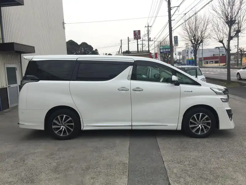 カタログ画像：ヴェルファイアハイブリッド（VELLFIRE HYBRID） ハイブリッドＶ 2015年1月 DAA-AYH30W 2500cc ホワイトパールクリスタルシャイン 燃費18.4km / l 外装