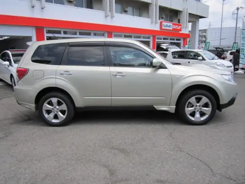 カタログ画像：フォレスター（FORESTER） ２．０ＸＴ ブラックレザーリミテッド 2008年8月 CBA-SH5 2000cc サンライトゴールド・オパール 燃費13.0km / l  外装