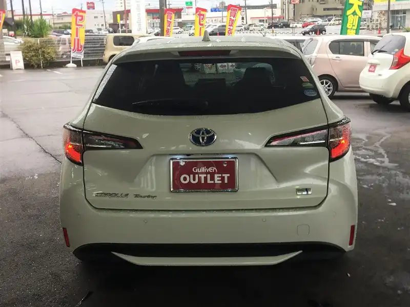 10132521 | カタログ画像：カローラツーリング（COROLLA TOURING） ハイブリッド Ｓ 2020年10月 6AA-ZWE214W 1800cc スーパーホワイトⅡ バック